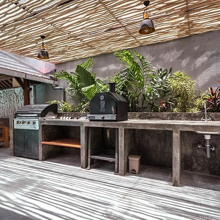 5 Bedroom Villa Sultan Luxury Entertainment And Relaxation Seminyak  Exterior photo