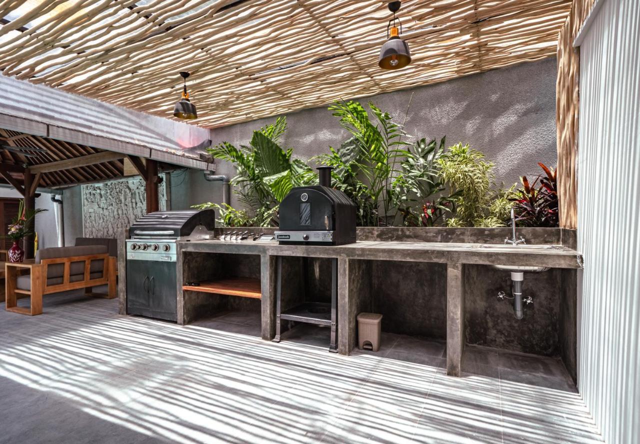 5 Bedroom Villa Sultan Luxury Entertainment And Relaxation Seminyak  Exterior photo